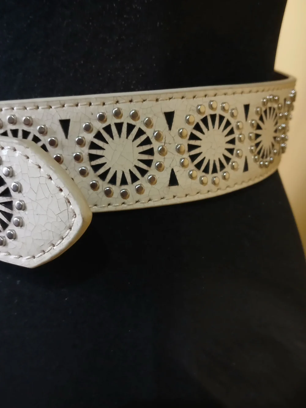 Ariat Cream Laser-Cut Leather Western Belt with Silver Buckle